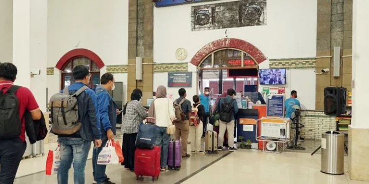 Perbandingan Ongkos Mudik ke Jakarta - Yogyakarta via Tol Vs Kereta Api Halaman all
