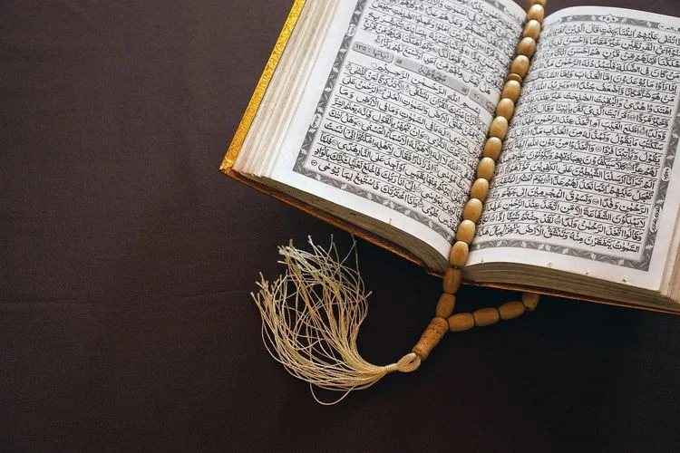 Kapan Malam Nuzulul Qur'an? Berikut Amalan yang Disunnahkan Pada Peristiwa Turunnya Kitab Suci Umat Islam