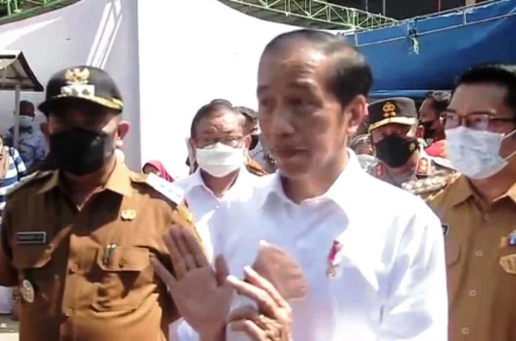 Nelayan Cirebon Curhat Solar Langka ke Jokowi, Ini Solusi yang Ditawarkan Presiden