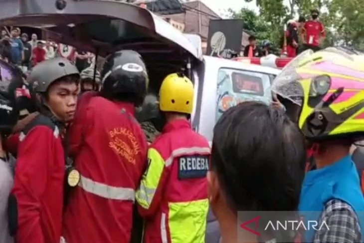 Tujuh orang diduga tewas dalam peristiwa kebakaran di Samarinda - ANTARA News Kalimantan Timur