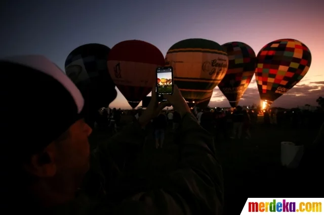 Foto : Melihat Festival Balon Internasional ke-34 di Brasil
