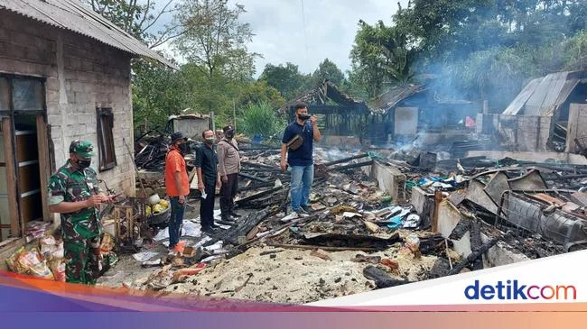 Rumah Pedagang Kembang Api di Tulungagung Terbakar, 5 Motor Hangus