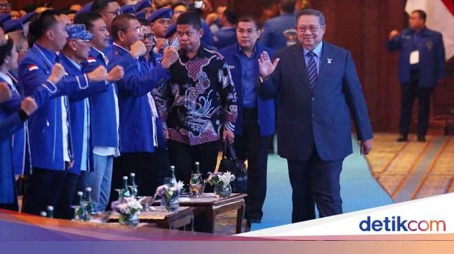 Kala SBY 'Bapak Perdamaian' Dijuluki Bapak Pembebasan Utang oleh PD