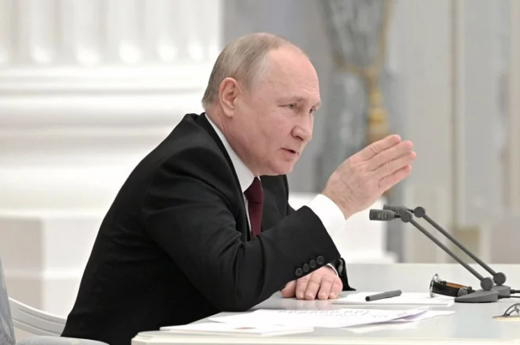 Vladimir Putin Deklarasikan Kemenangan di Mariupol