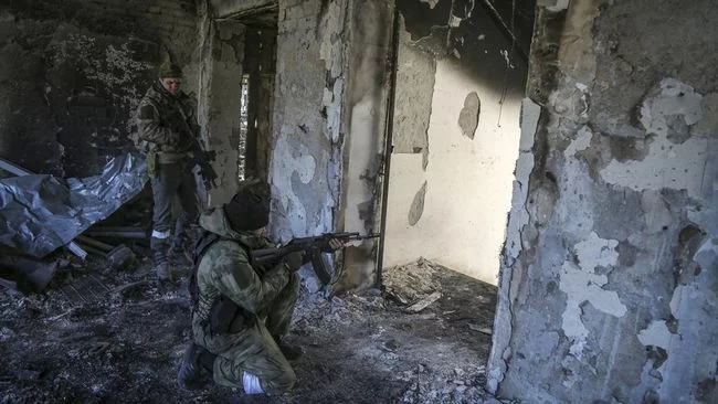 Neraka Azov vs Chechen di Mariupol hingga Turki Buka Suara soal NATO