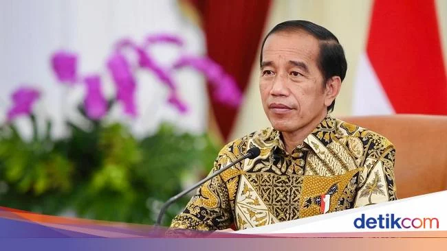 Tren Menukik Kepuasan Terhadap Presiden Jokowi