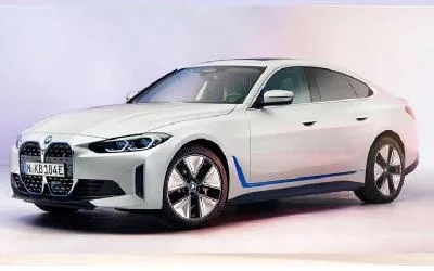 Mobil Listrik BMW Belum Dipastikan Segera Meluncur, Ini Alasannya