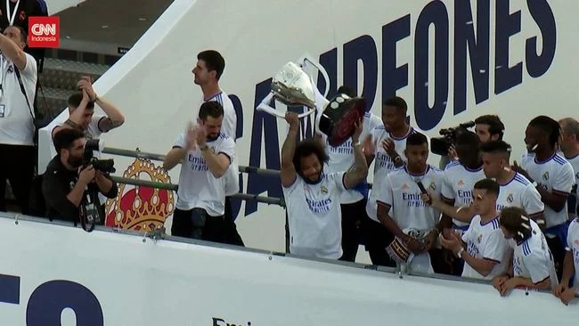 VIDEO: Pesta Real Madrid Rayakan Juara Liga Spanyol