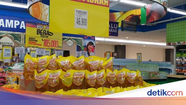 Harga Minyak Goreng Mulai Turun! Kebijakan Jokowi Berhasil?