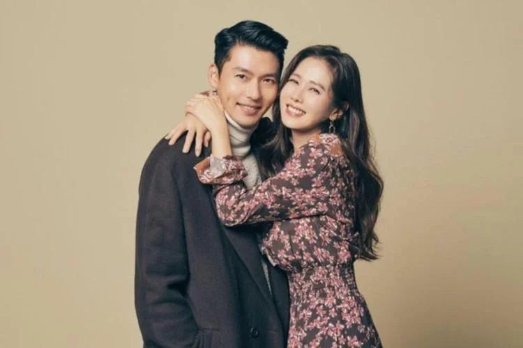 Son Ye Jin Hamil Usai Honeymoon? Bukti Foto Ini Bikin Netizen Curiga Istri Hyun Bin Telah Berbadan Dua