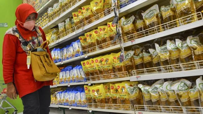Daftar Harga Minyak Goreng di Minimarket via Belanja Daring Hari Ini