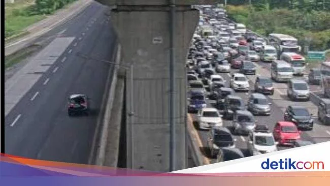 Update Tol Jakarta-Cikampek: Titik Macet, Tol MBZ Ditutup, Contraflow Berlaku