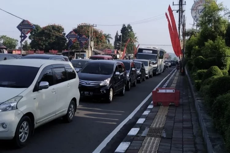 Info Buka Tutup Jalur Puncak Kamis Pagi 5 Mei 2022, Sudah Berlaku Satu Arah?