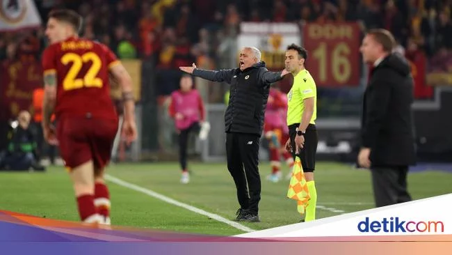 Tangis Mourinho Iringi Langkah Roma ke Final Conference League