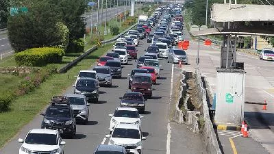 120.000 Kendaraan Melintas di Tol Palikanci-Jakarta Selama Arus Balik Lebaran