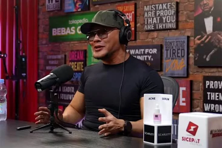 Usai Bikin Konten Bareng Ragil, Deddy Corbuzier Ditinggalkan 100 Ribu Subscribers