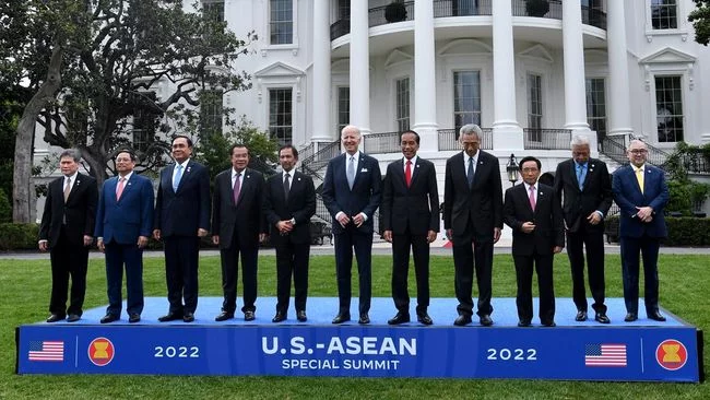 Terancam China, Biden Janjikan US$150 Juta dan Duta Besar ke ASEAN