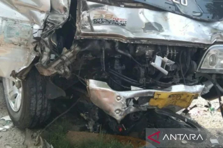 Tujuh orang meninggal dalam  peristiwa kecelakaan di Karawang