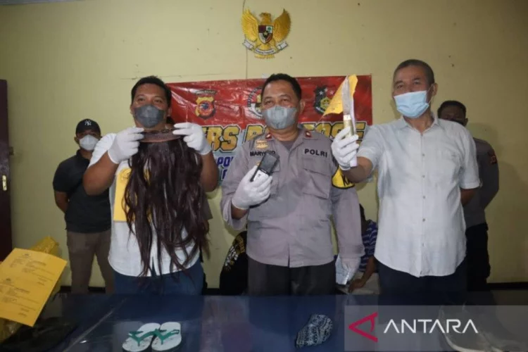 Pembunuh Janda Menyamar jadi Tarzan, Eitsss, Pak Polisi Tak Tertipu