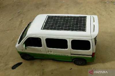 Inilah Mobil Listrik Panel Surya dari Negeria