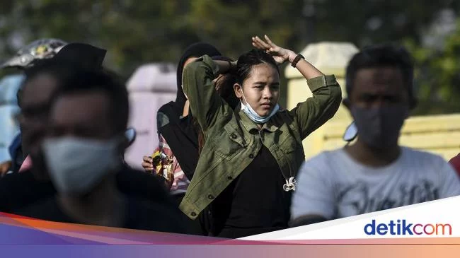 Jokowi Longgarkan Aturan Wajib Masker, Satgas IDI Angkat Bicara