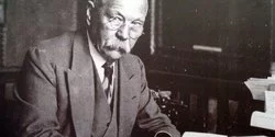 Peristiwa 22 Mei: Kelahiran Sir Arthur Conan Doyle, Pengarang Sherlock Holmes