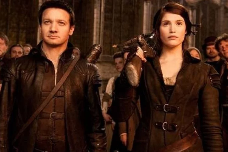 Sinopsis Film Horor Barat Hansel and Gretel: Witch Hunters 2013