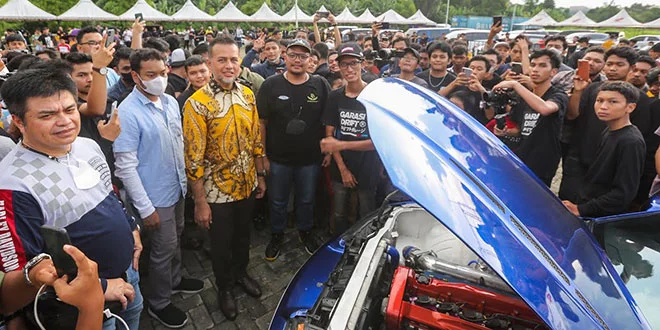 Wagub Sumut Drifting dan Apresiasi Perkembangan Otomotif di Medan