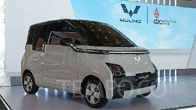 Mobil Listrik Mungil Wuling Diperkenalkan di Indonesia