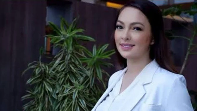 5 Dokter Cantik Indonesia, yang Jomblo Lagi Sakit Auto Sehat!
