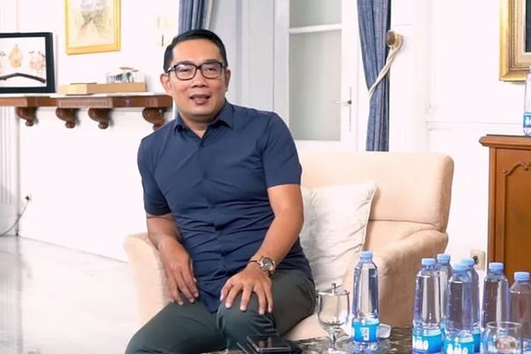 Warganet doakan Eril di video lama Ridwan Kamil dan Denny Sumargo, sempat ditanya pilih istri atau anak