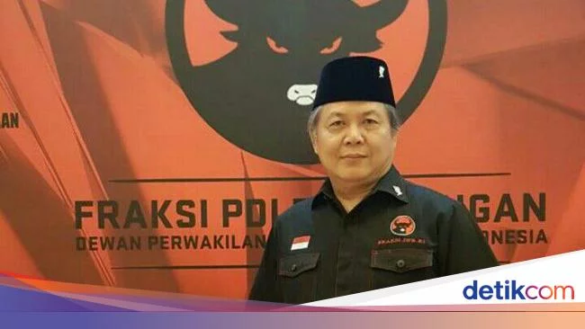 Pegang Khitah, Senior PDIP Tepis Isu Jokowi-Megawati Merenggang
