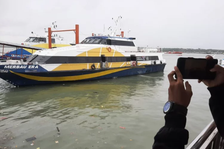 Penumpang angkutan laut domestik dan internasional di Kepri naik