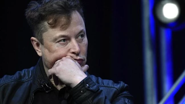 Startup Bangkrut, Elon Musk: Banyak Orang Bodoh Diberi Uang