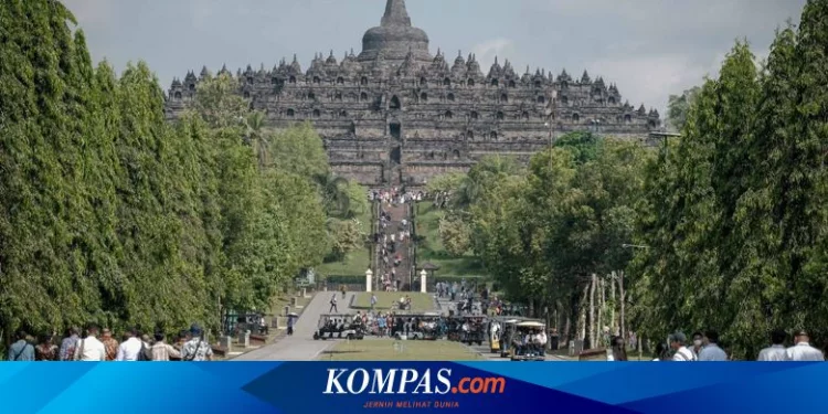 Tiket ke Puncak Borobudur Bakal Rp 750.000, Pengelola: Sudah 2 Tahun Turis Dilarang Naik...