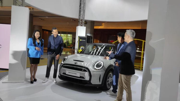 Mini Electric Resmi Mengaspal di Indonesia, Harganya Hampir Rp 1 Miliar