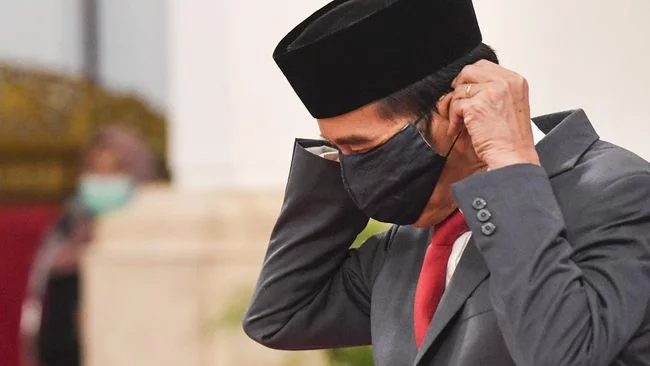 Jokowi Curhat Anggaran Rp1.400 T Hilang Urus Covid hingga Harga Naik