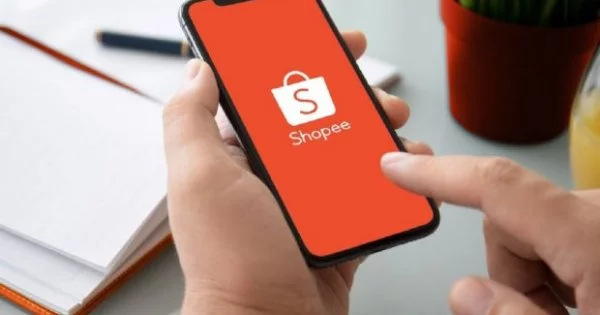 Dikabarkan PHK Massal, Berapa Anggaran Shopee untuk Gaji Pegawai? - E-commerce Katadata.co.id