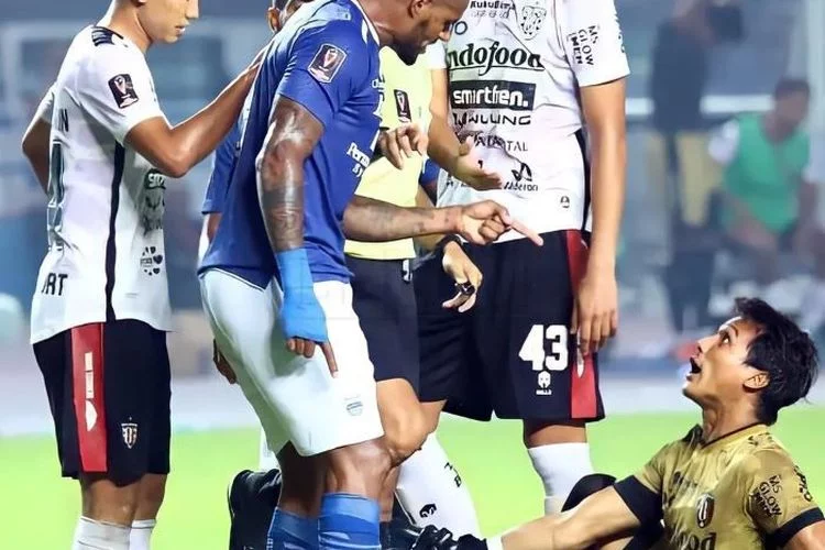 Persib Bandung MOGOK Latihan Jelang Hadapi Persebaya di Piala Presiden,Kecewa Hasil Imbang Kontra Bali United?