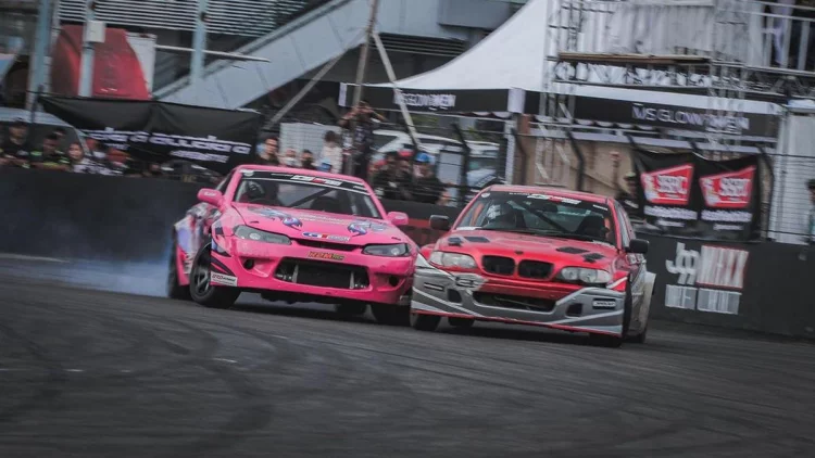 Digelar Lagi,  Kejurnas Indonesia Drift Series Putaran Pertama Diikuti Drifter Wanita