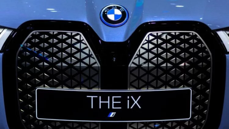 BMW Mulai Uji Coba Baterai Canggih untuk SUV Listrik iX