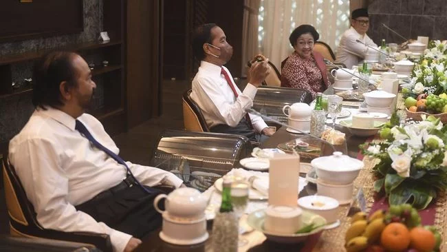 Upaya Jokowi Redam Gejolak Koalisi Lewat Makan Siang di Istana