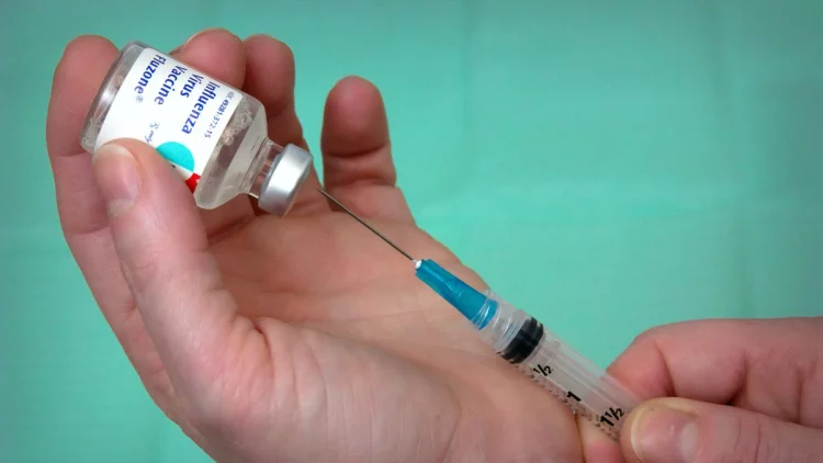 Apa Saja Kandungan Vaksin Flu? Begini Penjelasan Para Ahli