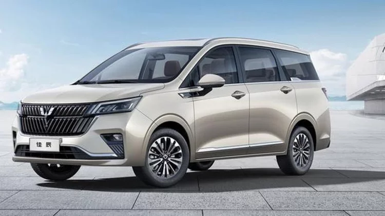 MPV Terbaru Wuling Cocok untuk Mengadang Toyota Innova di Indonesia