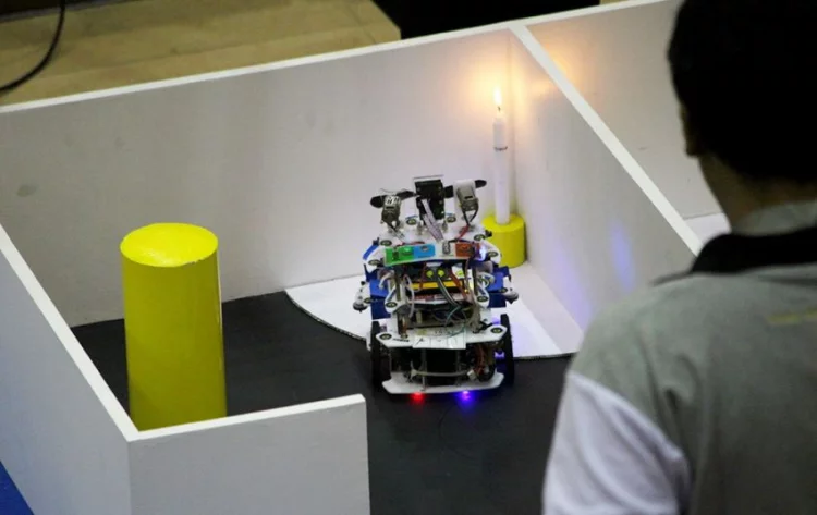 4 Robot Buatan Mahasiswa Indonesia yang Pernah Menang di Kompetisi Internasional, Nomor Terakhir Kalahkan Amerika