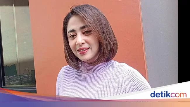 Dewi Perssik Ikhlas Diceraikan Angga Wijaya, Sudah Berjuang 5 Tahun