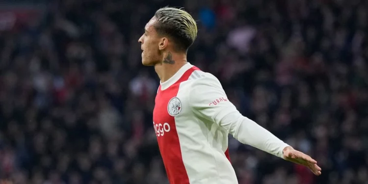 Pelatih Baru Ajax Amsterdam: Antony Tidak Dijual, MU!