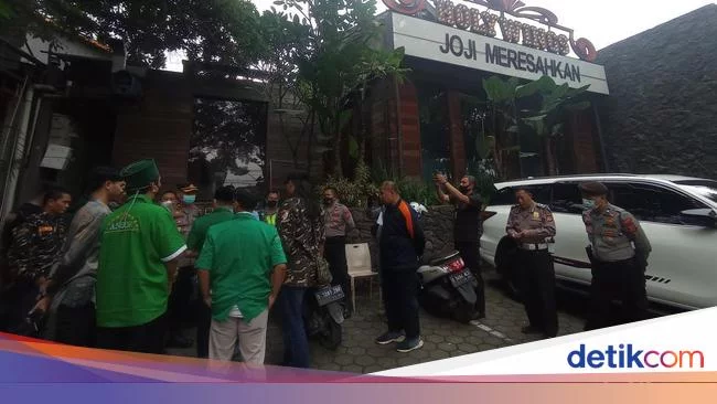 Holywings Disomasi GP Anshor Bandung Buntut Promo Miras Gratis