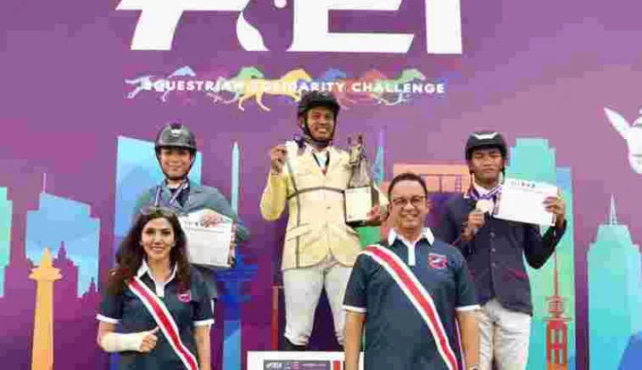 Pemprov DKI Serahkan Piala Equestrian, Anies: Ini Acara Internasional yang Digelar di Jakarta