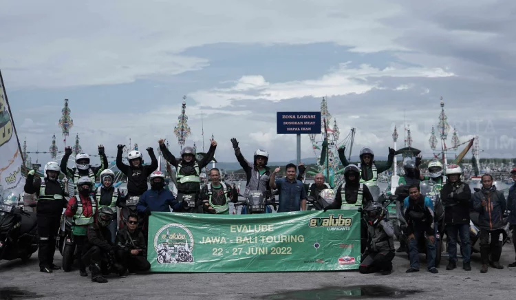 Para Legenda Otomotif Jelajahi Jawa Bali Bersama Evalube